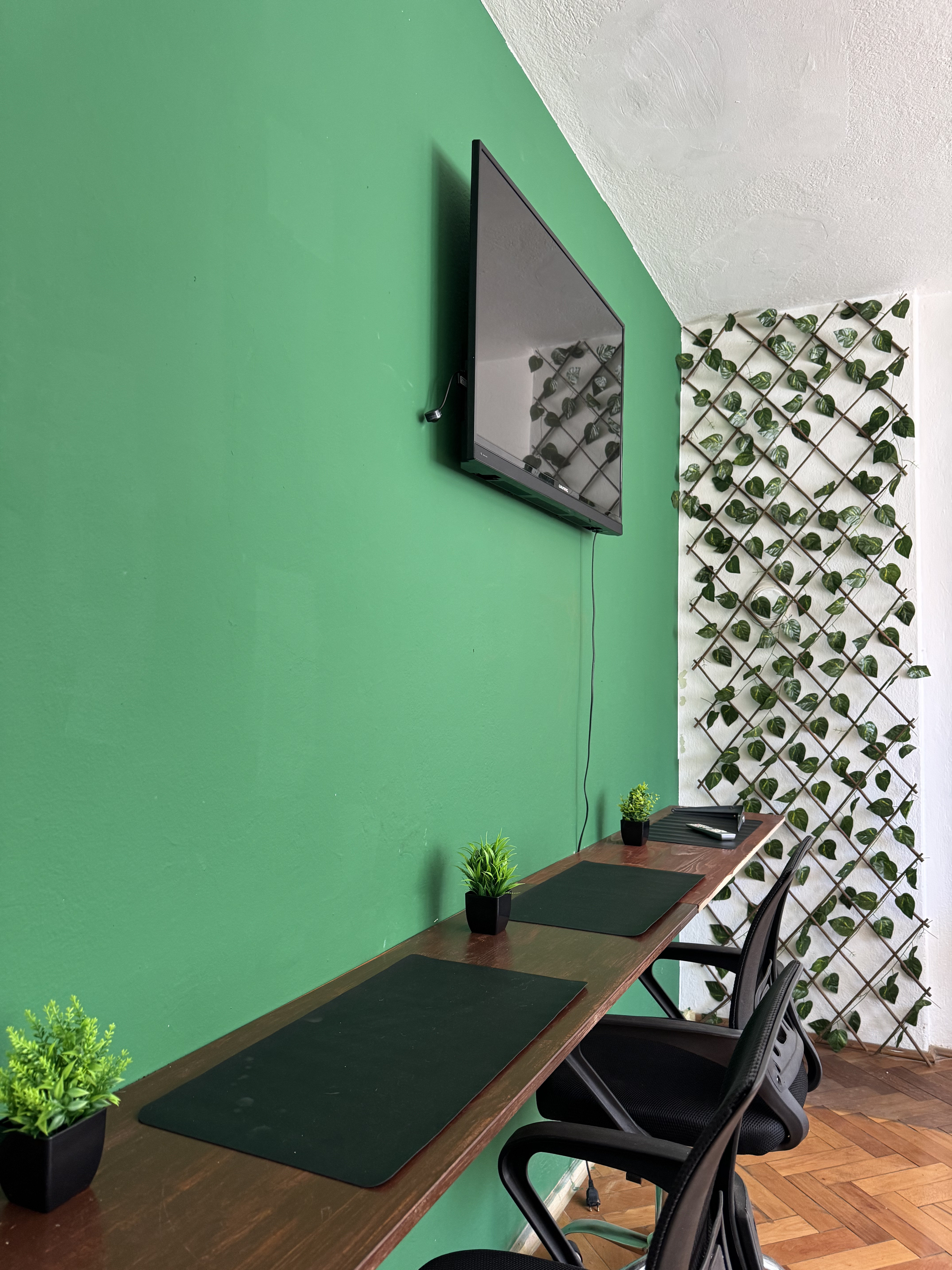 Alpha Office Workspace